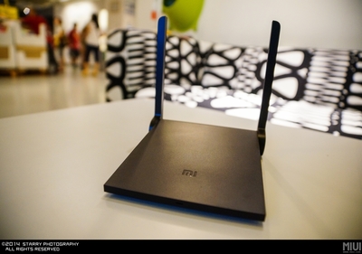 小米路由器mini 小巧机身承载大能量，智能网络体验再升级